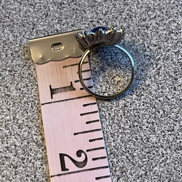 Vintage Blue Glass & Silver Toned Metal Ring Size 6.5 - Picture 13 of 13